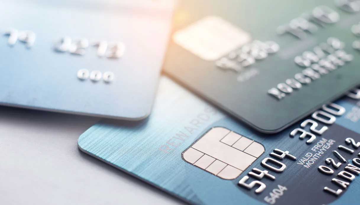 Reservations should preferably be made online. Payments for confirmation deposits: Credit cards, Bank transfers, preferably only from Italy. Payments: Cash, Debit cards. Credit cards: Visa, Mastercard, Cartasi.